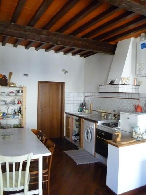 Romantic Apt In San Frediano Флоренция Экстерьер фото